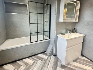 Photo 1- click for photo gallery